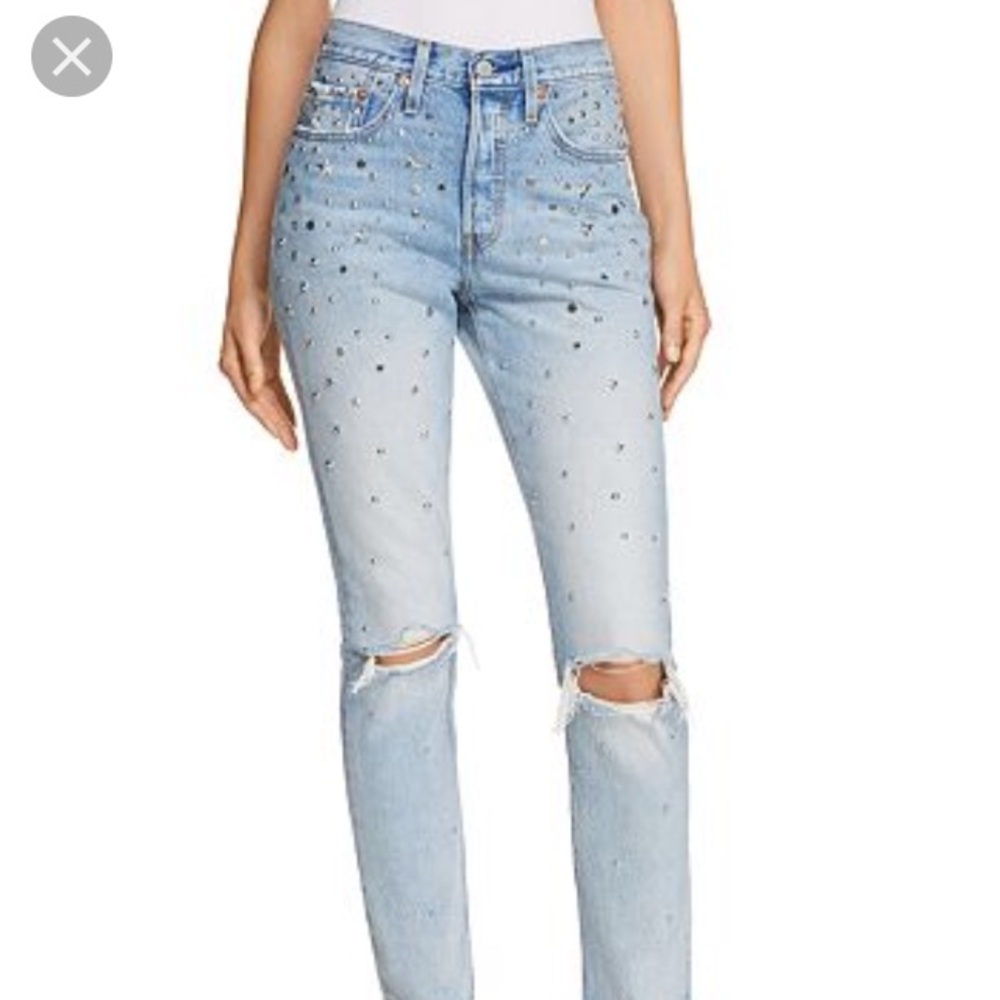 Studded Levi’s Premium❤️